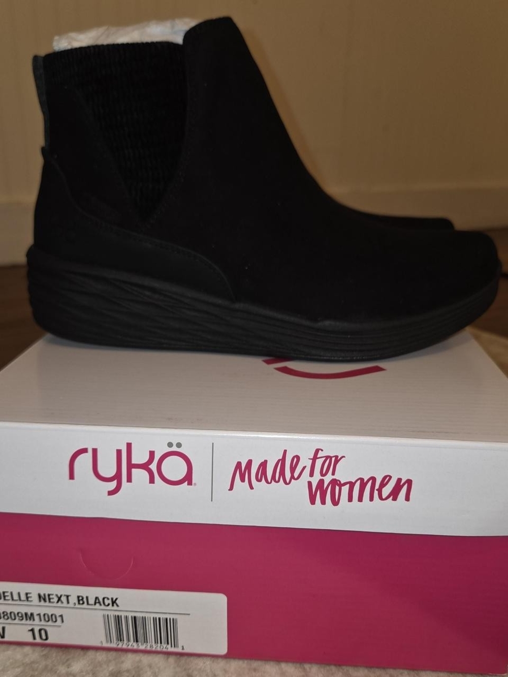 Rykä Noelle Next Black Booties. Water-Repellent.